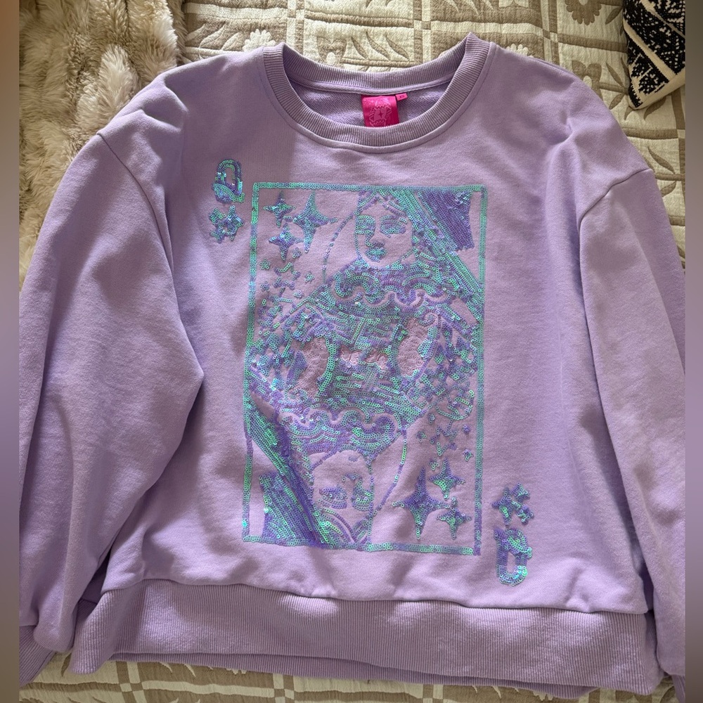 Queen of Sparkles Lilac Graphic Cropped Sweatshirt with Iridescent Print